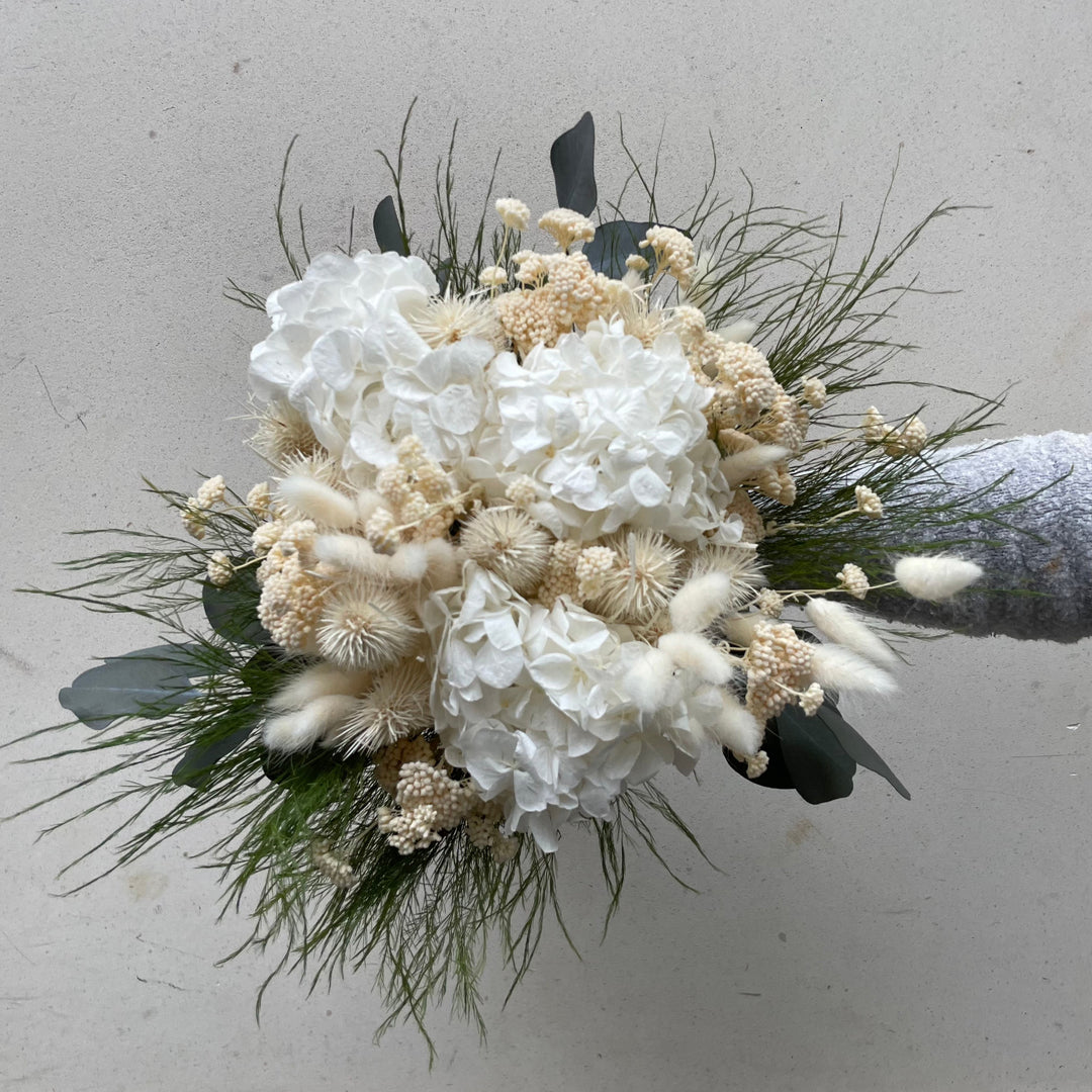 Fleurs Préservées pour une Décoration Sans Souci