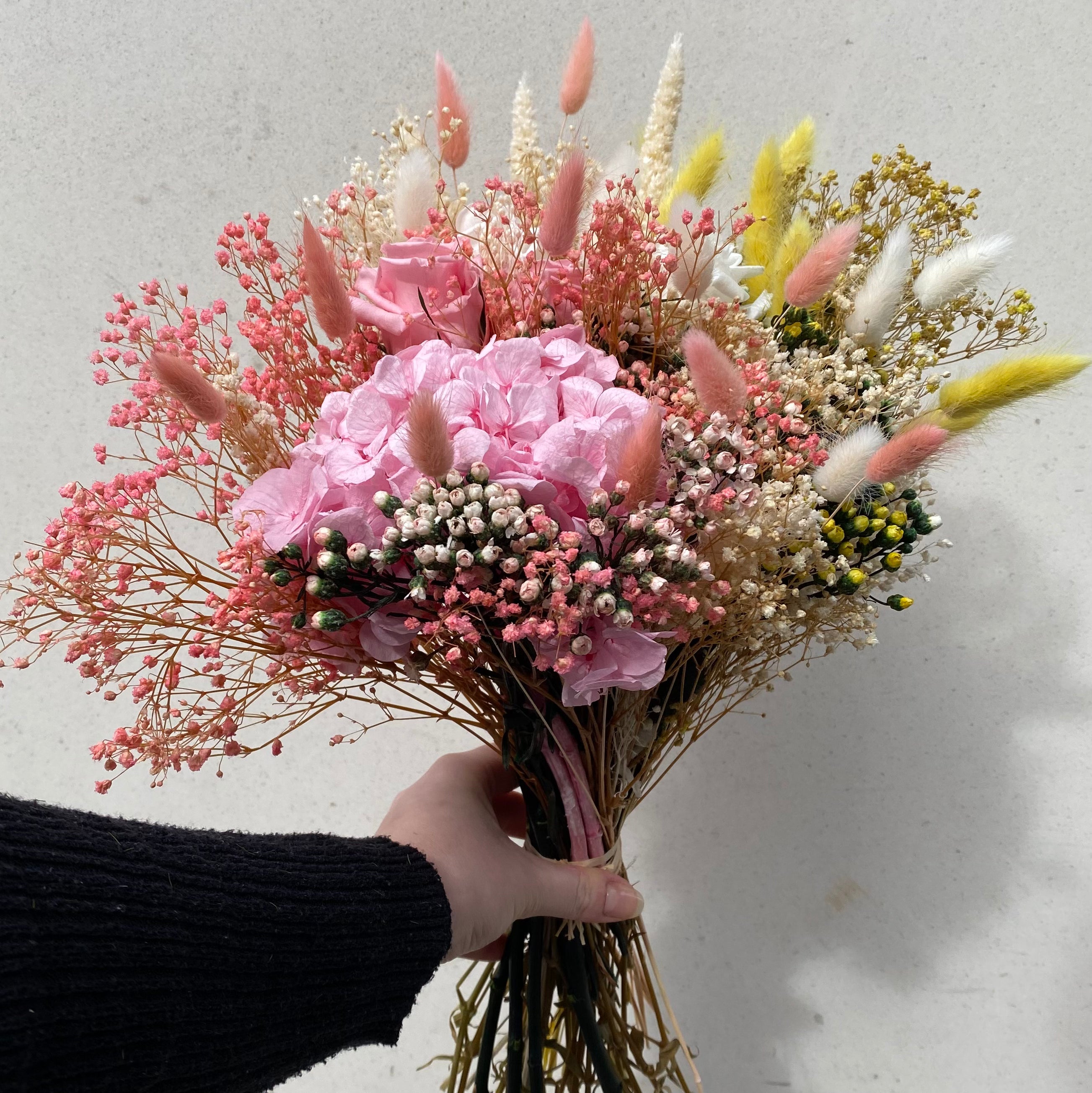 Optez pour des Fleurs Éternelles : Un Choix Pratique et Élégant pour Votre Maison