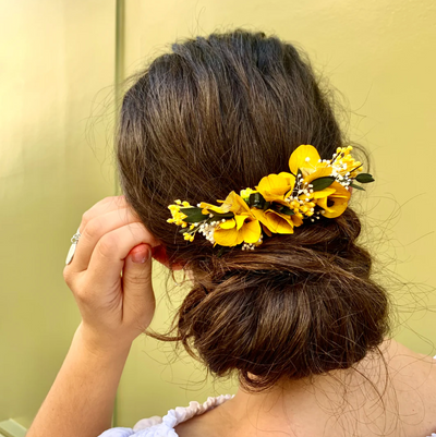 5 raisons de choisir des fleurs stabilisées pour votre coiffure de mariée