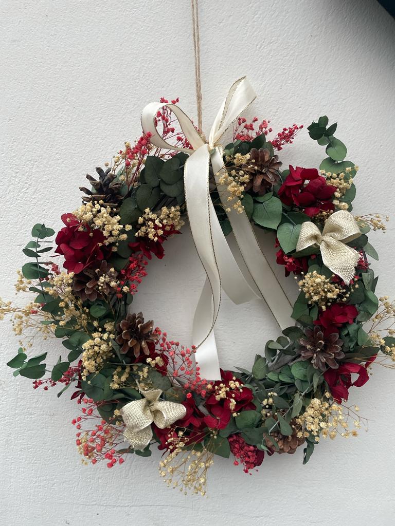 Les Avantages des Fleurs Stabilisées pour Noël : Élégance et Durabilité