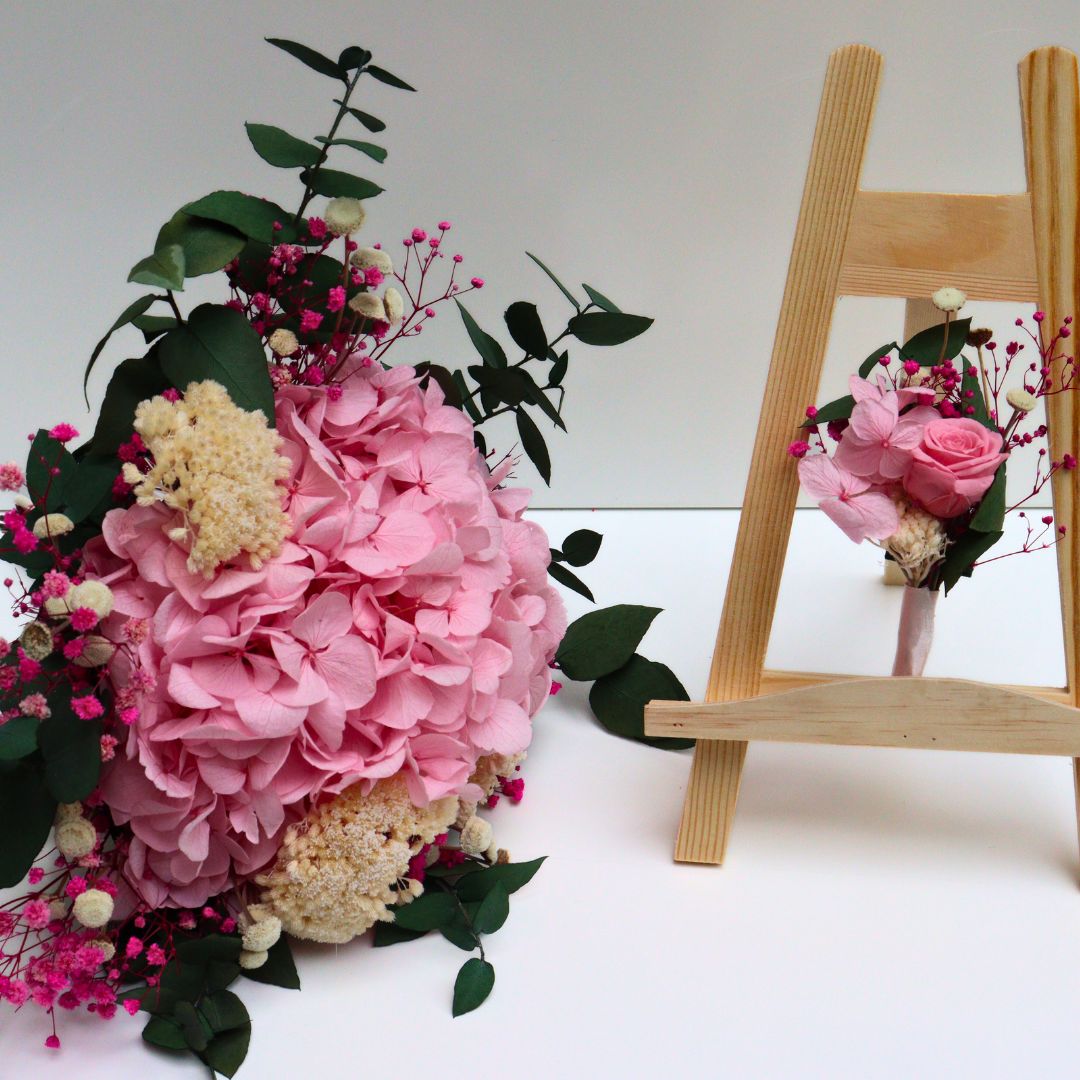 Bouquet Éternel de mariée "Mur des Je t'aime"
