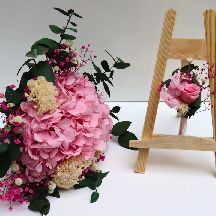 Bouquet Éternel de mariée "Mur des Je t'aime"