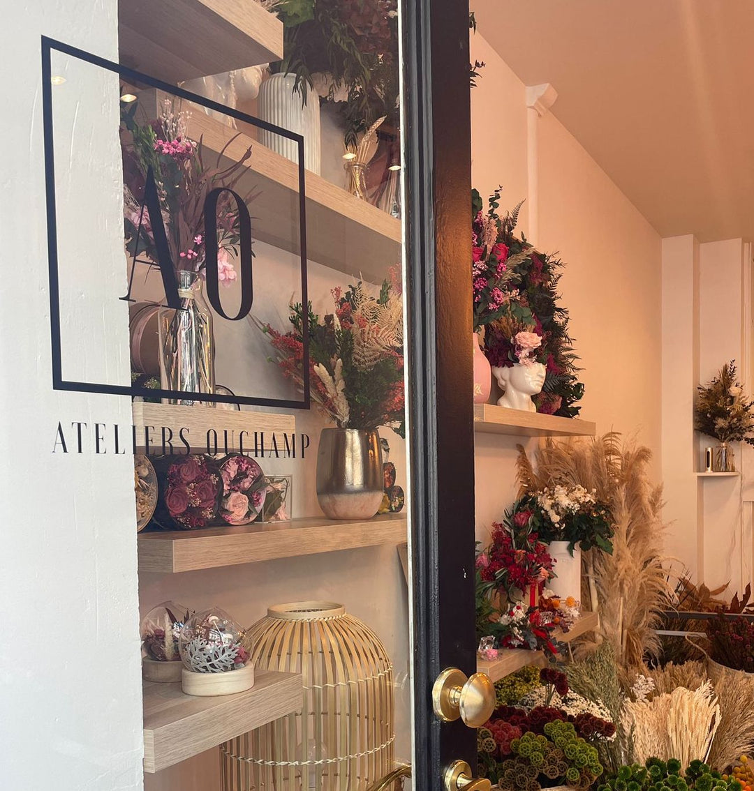 Boutique ATELIERS OUCHAMP de fleurs et feuillages stabilisés 169 rue de la pompe 75116 PARIS France